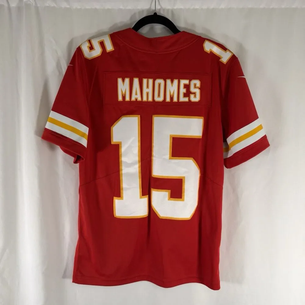 Patrick Mahomes On Field Nike Jersey Men's Small Red Home #15 Short Sleeve Vneck